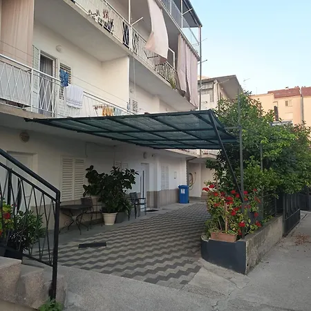 Milic 3* Μακάρσκα