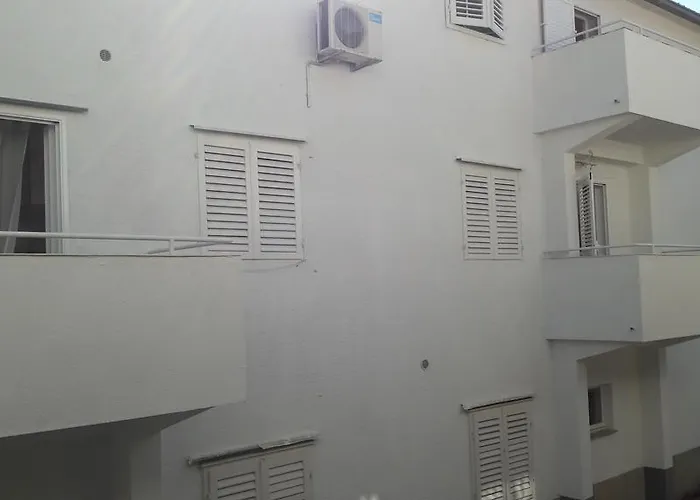 Milic Konukevi Makarska